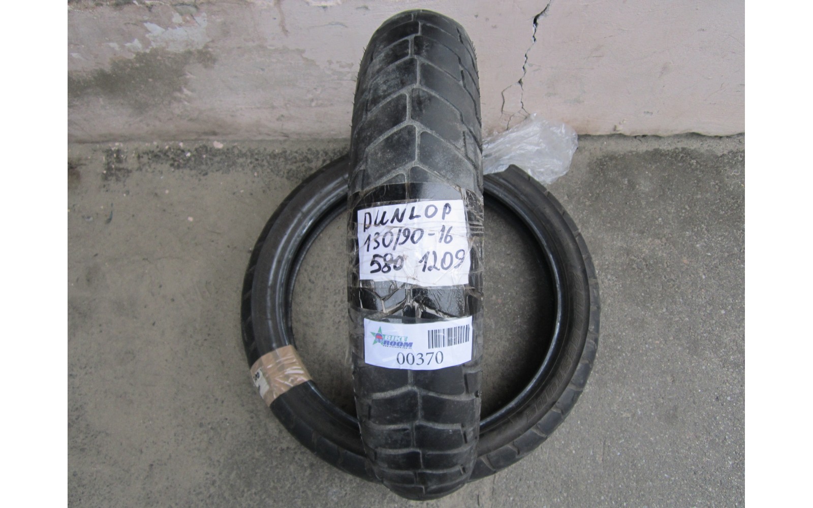 Моторезина Б.У Dunlop 130/90r16