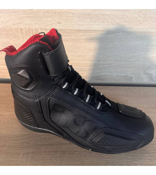 IXS Trainer  42